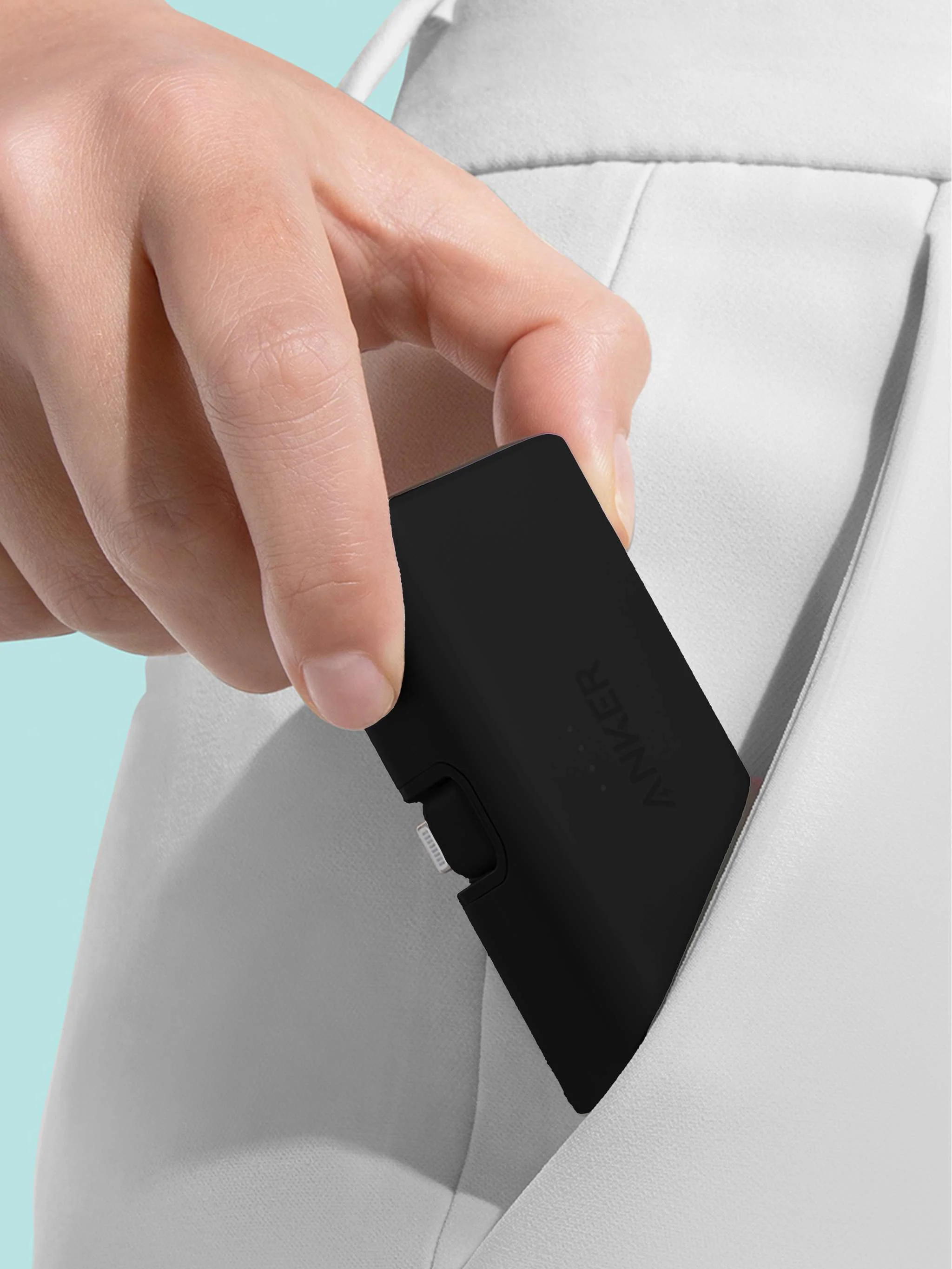 Power bank, Anker Nano 12W con conector Lightning integrado para iPhone - Image 4