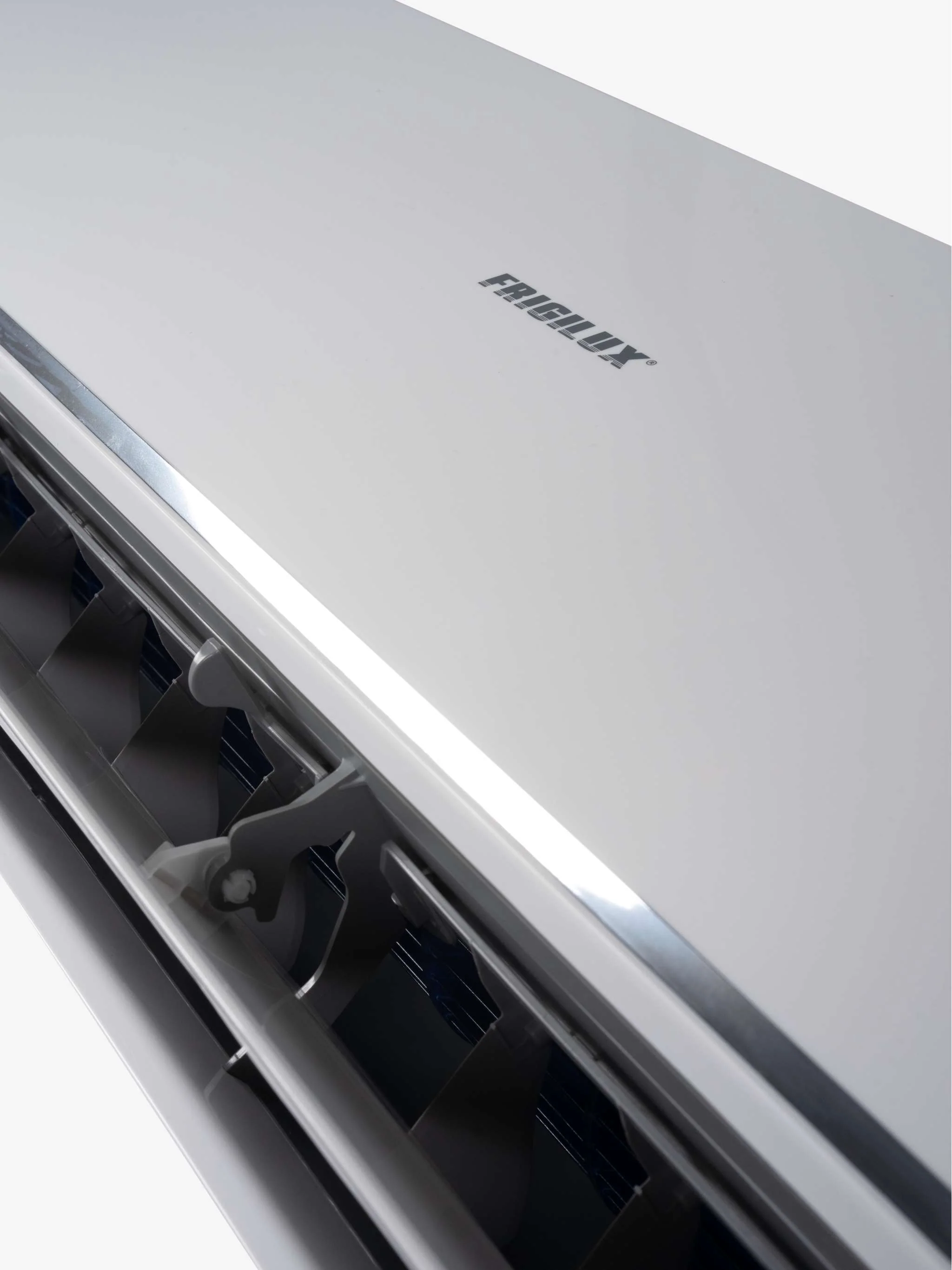 Aire acondicionado split Frigilux - 18.000Btu 220V Inverter - Image 3