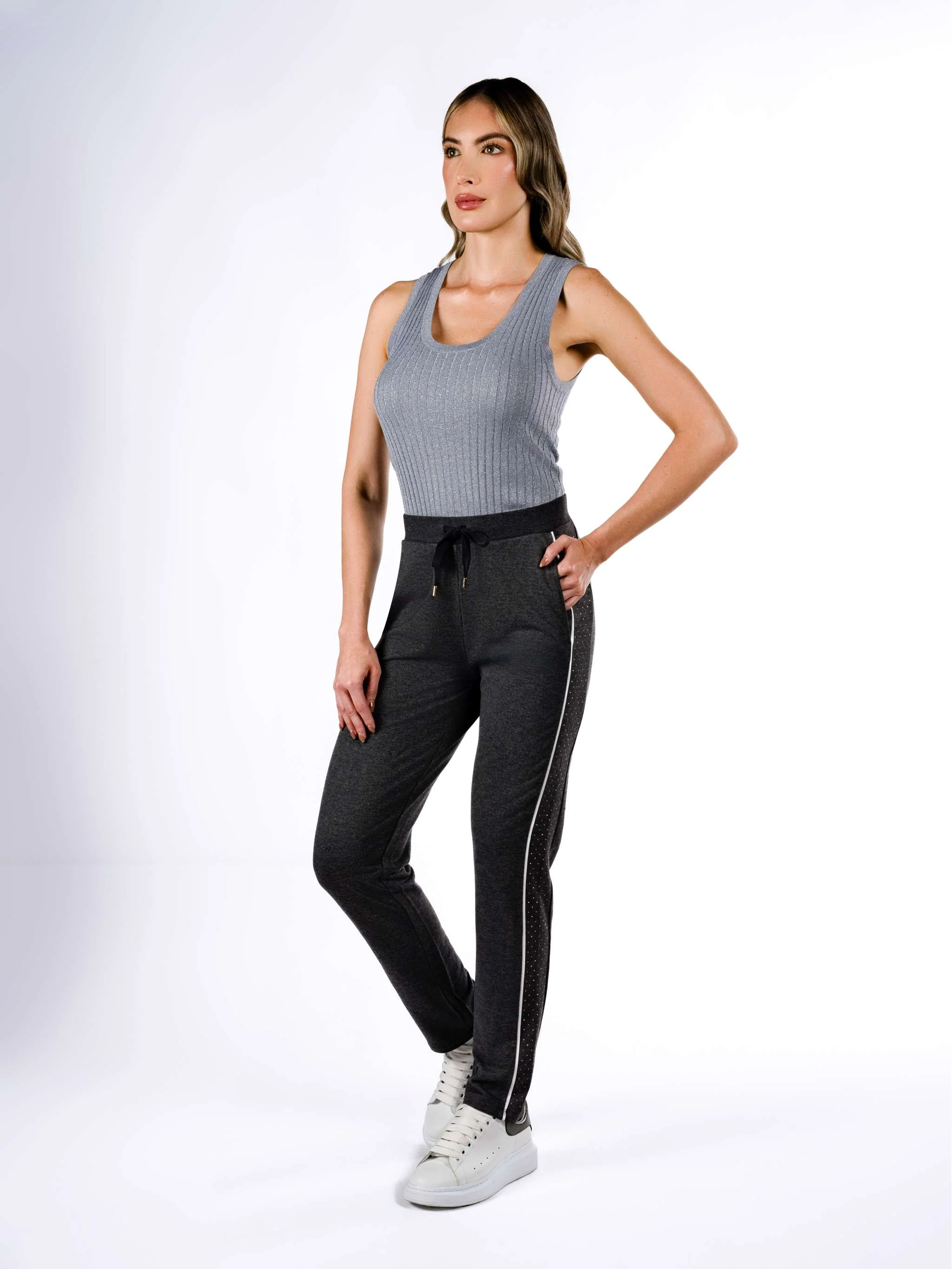 Pantalón deportivo, color gris, para Damas - Image 2