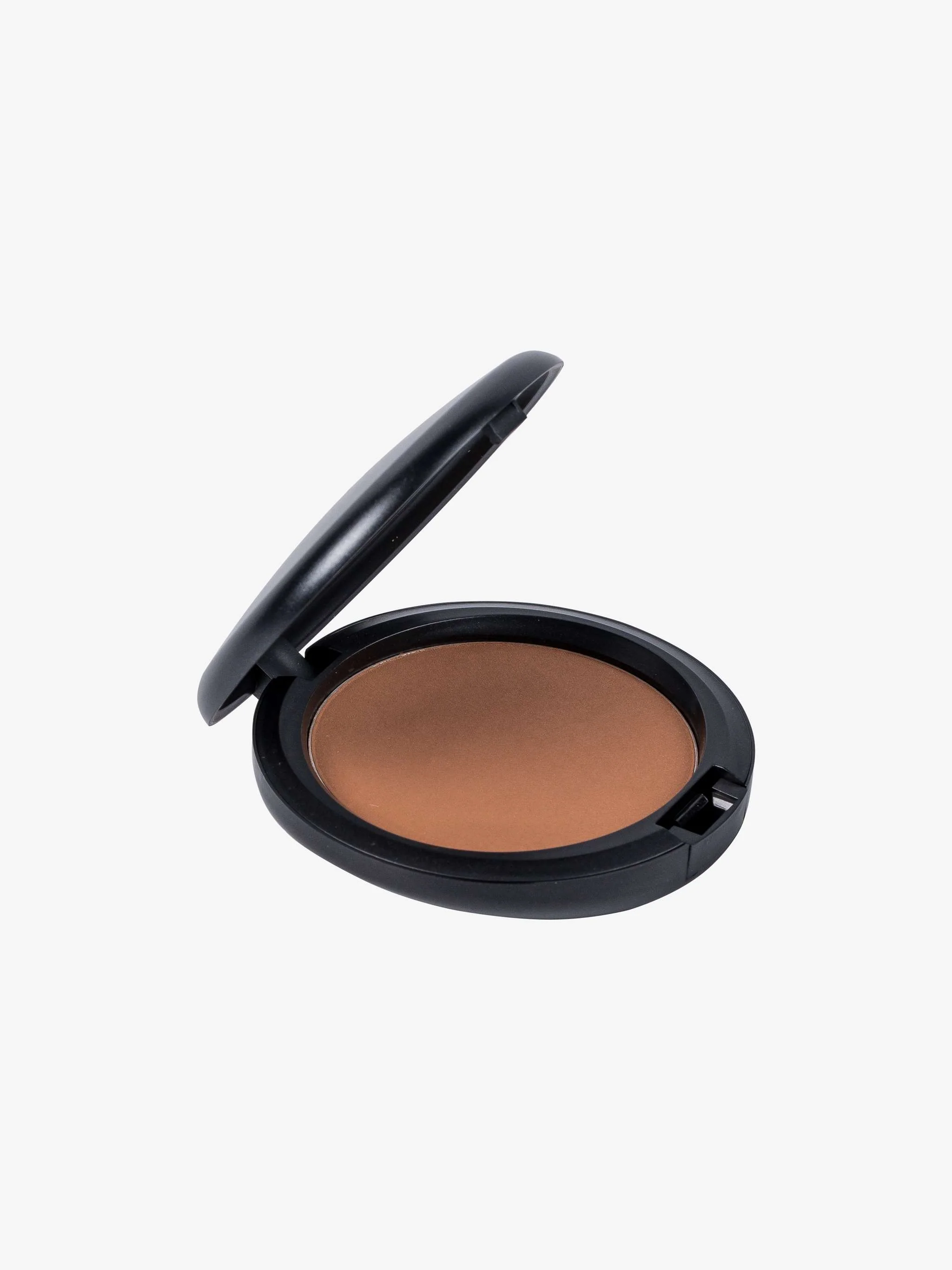 Polvo bronceador 01 Golden, acabado luminoso y tono dorado