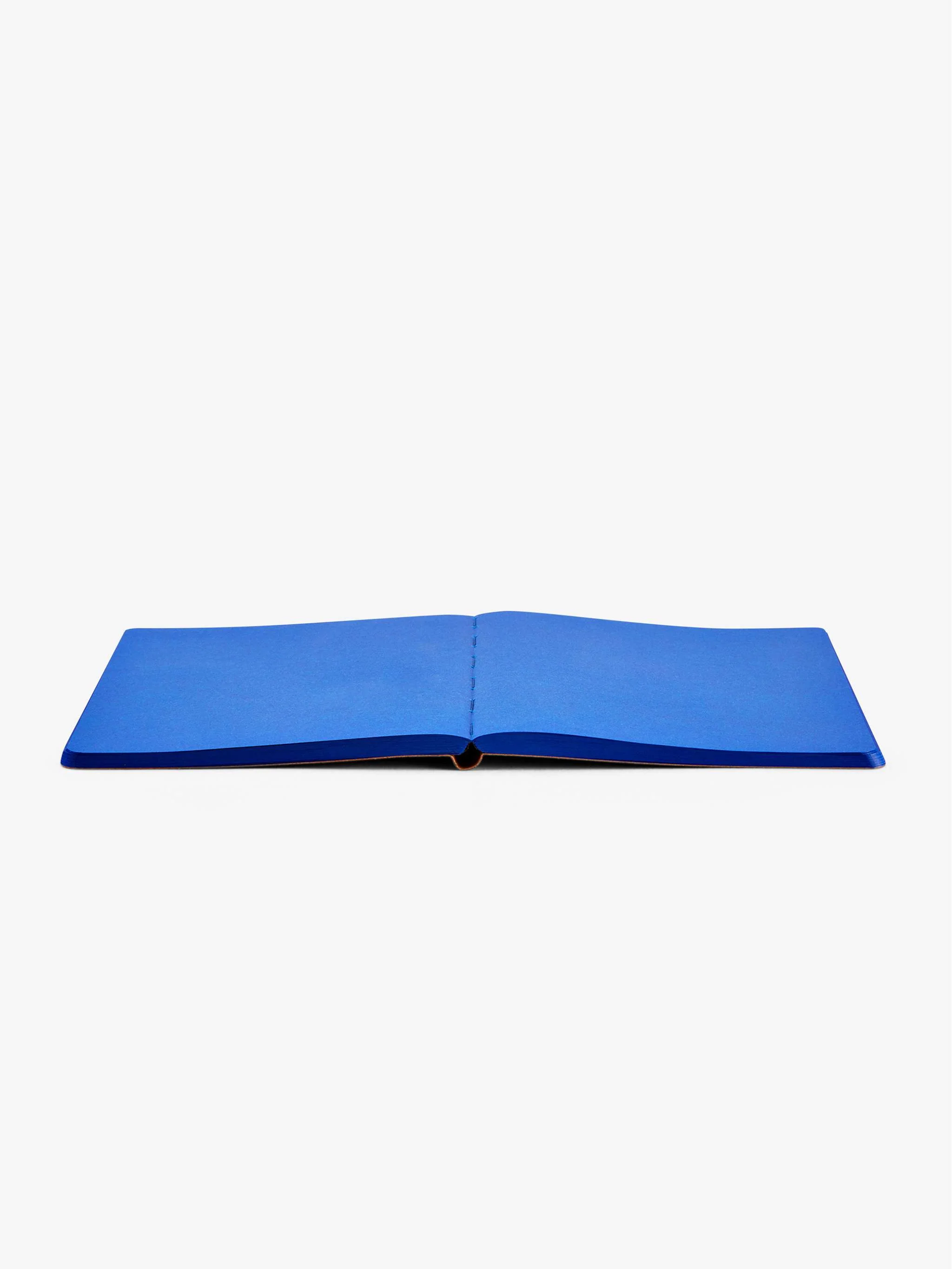 Libreta not white L, color azul - Image 2