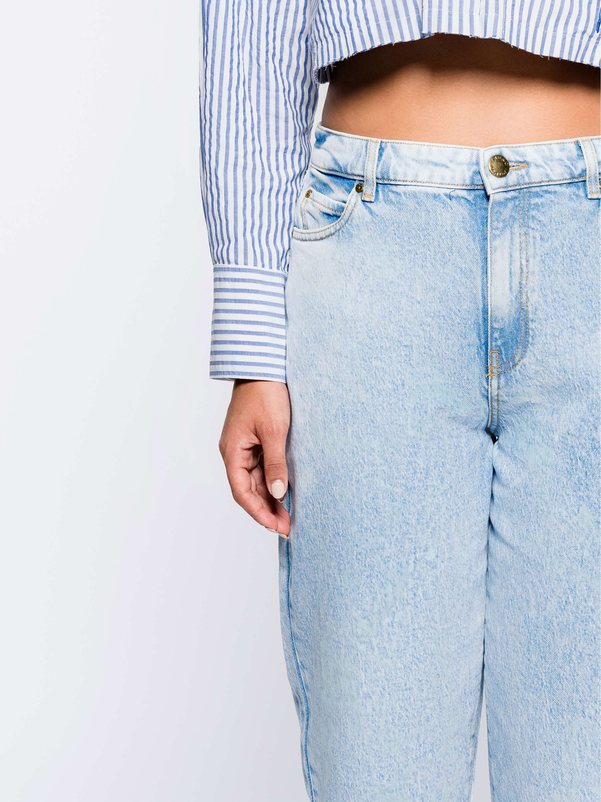 Jeans Maddie Mom, color azul claro, para Damas