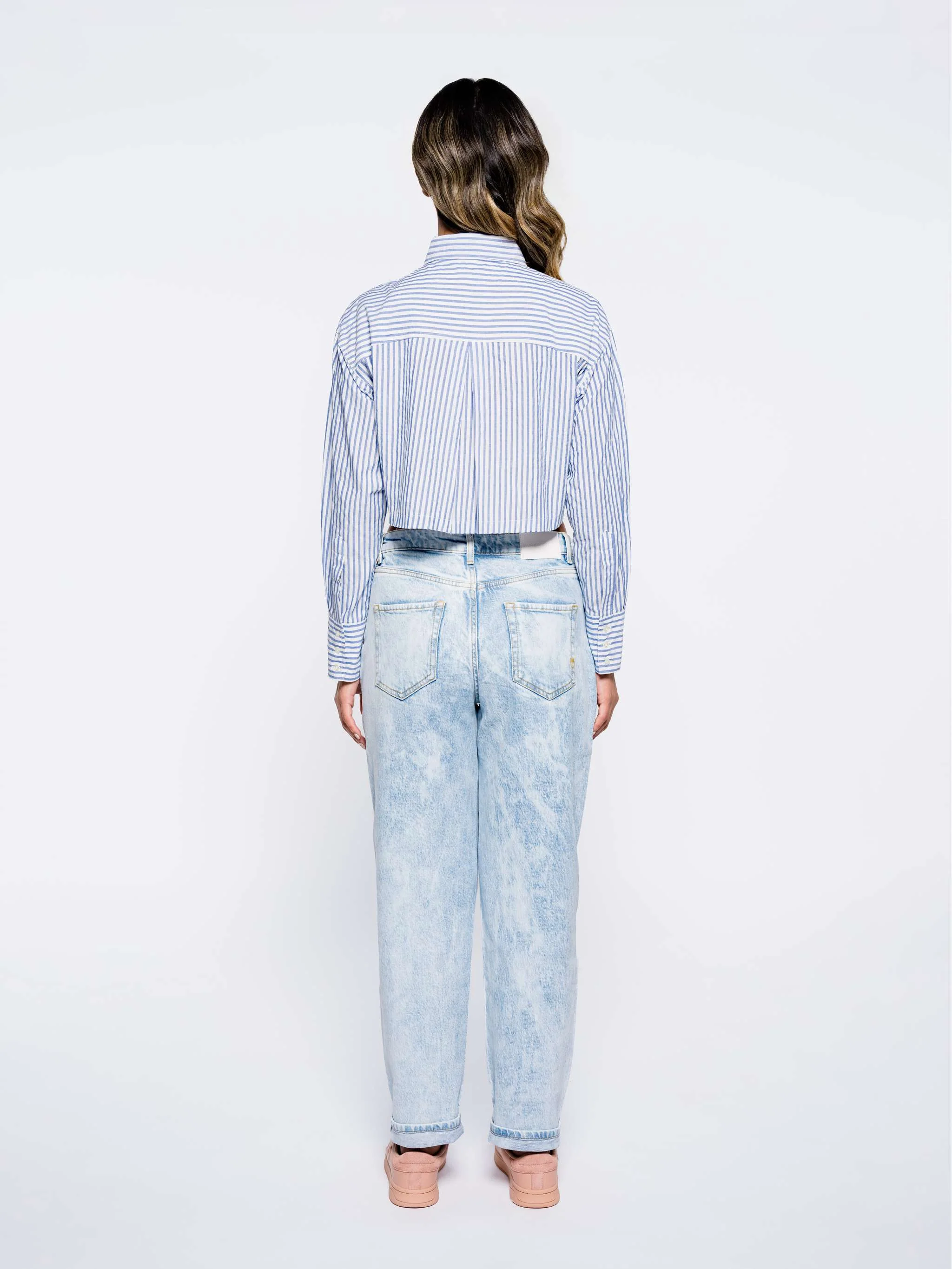 Jeans Maddie Mom, color azul claro, para Damas - Image 4