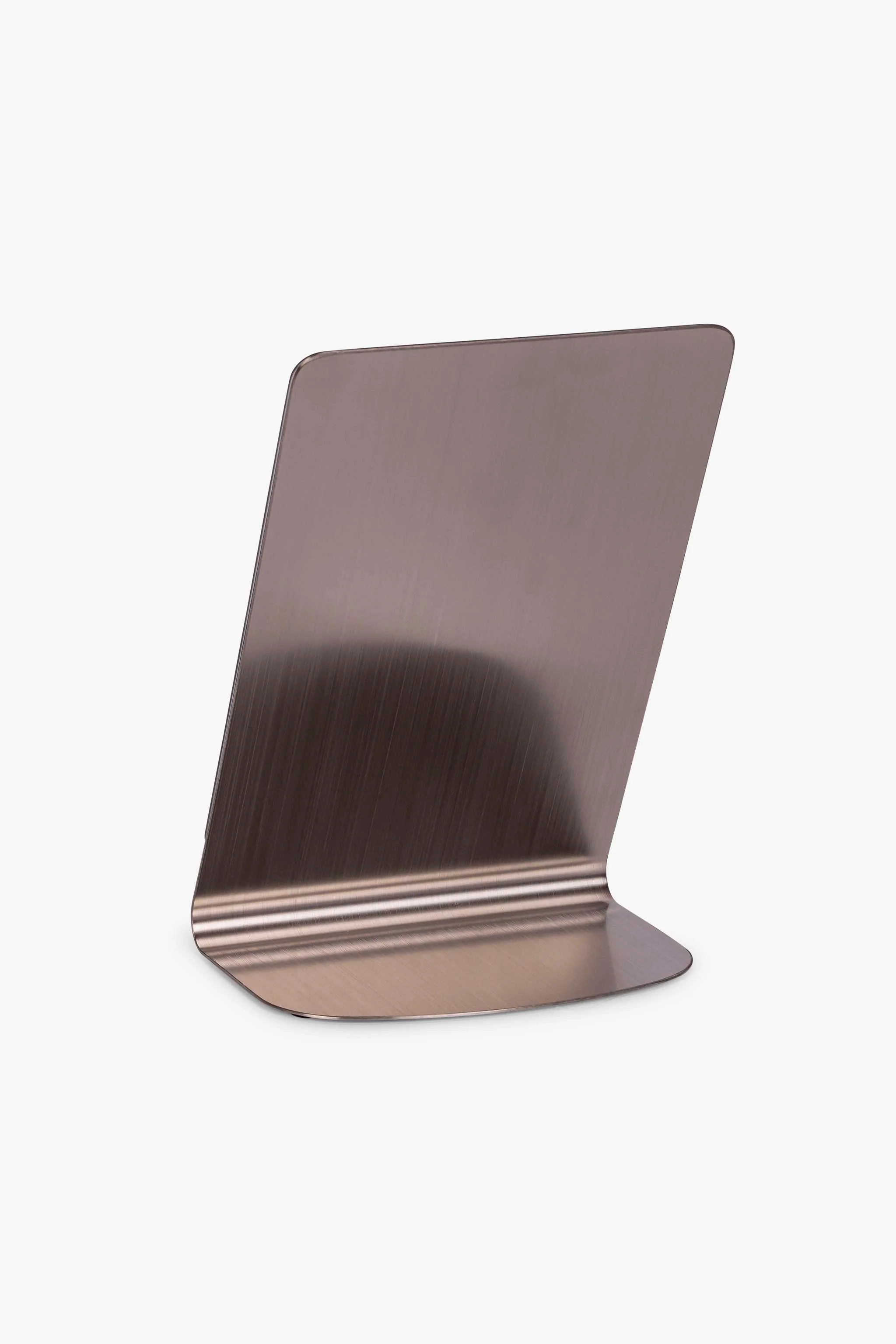 Espejo de mesa con base de metal, diseño elegante y estructura firme - Image 2